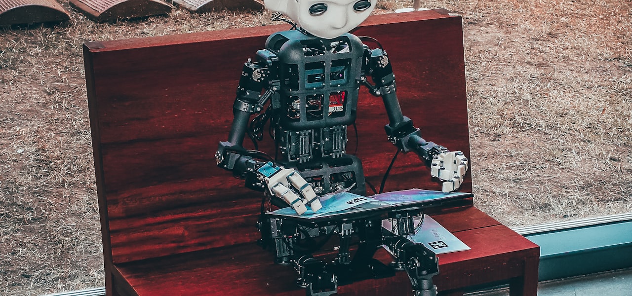 Run-time algorithm specialization